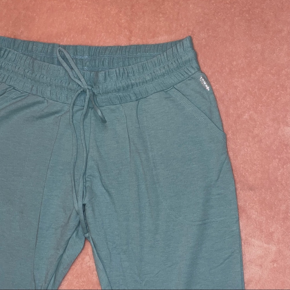 NWT Free People Movement Sunny Skinny Sweatpants Turquoise - Picture 5 of 8